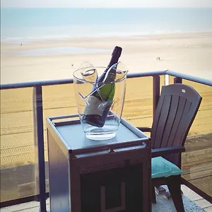 Modern Direct Seaview & Free Parking Oostende